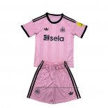 Newcastle United Goalkeeper Shirt Kids 2025-2026 Pink