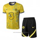 Tracksuit Chelsea Short Sleeve 2022-2023 Yellow - Shorts